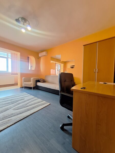 Titan, Constantin Brancusi,